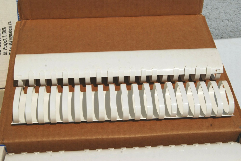 Binding Combs 2" Plastic White 19 Hole  2 Boxes of 40 = 80 Combs   S7283