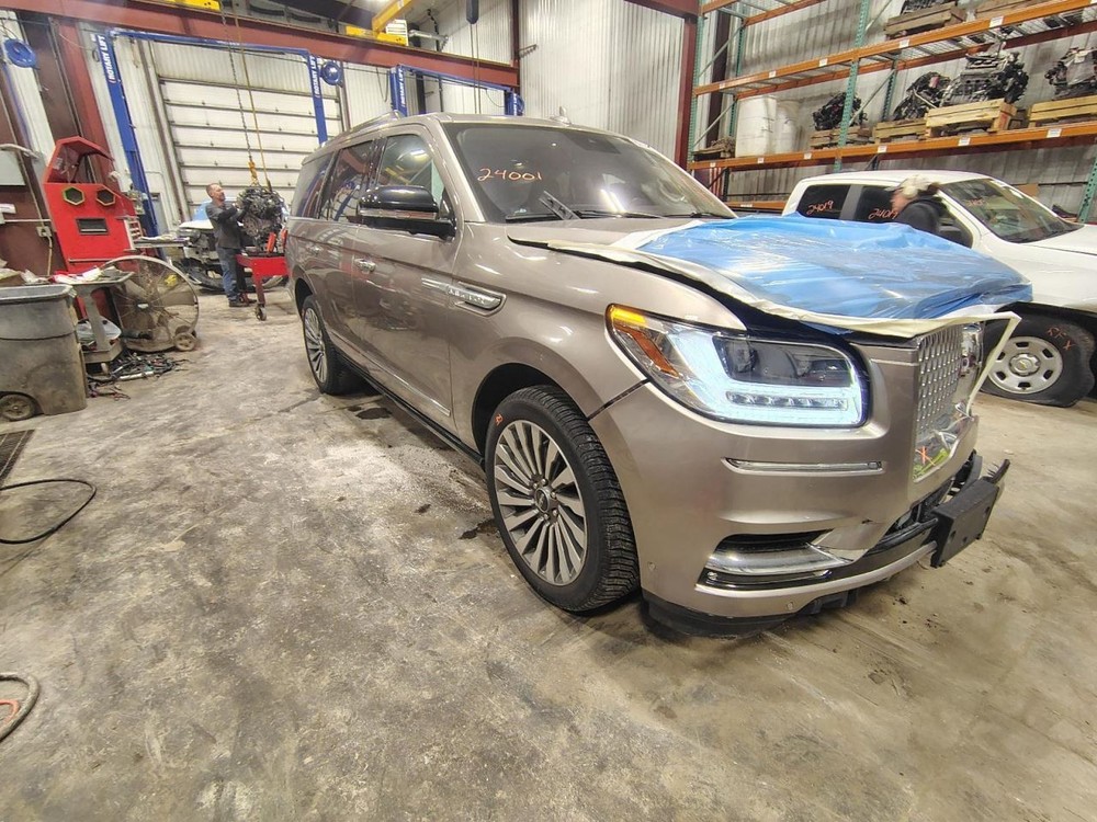 Camera/Projector Camera Windshield Mounted Fits 18-22 NAVIGATOR 1464050