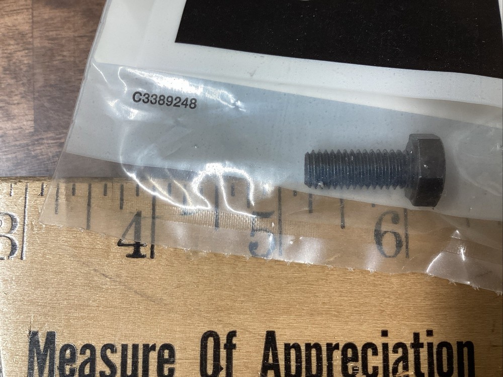 Cummins Cap SCREW,HEXAGON HEAD 3025802