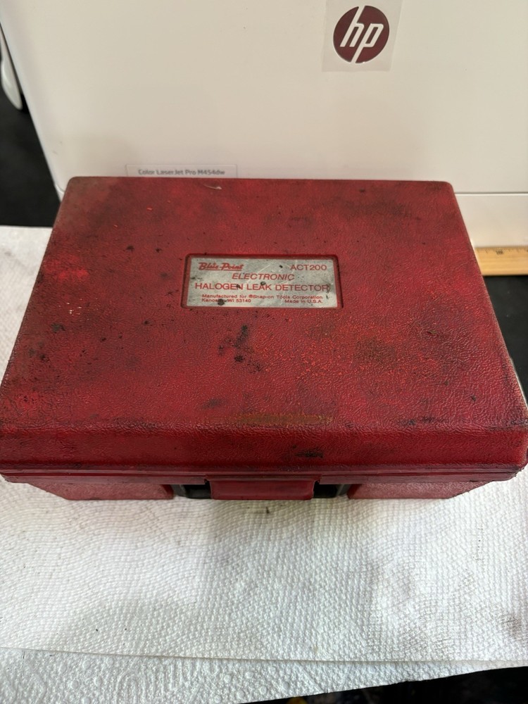Blue Point ACT200 electronic halogen leak detector
