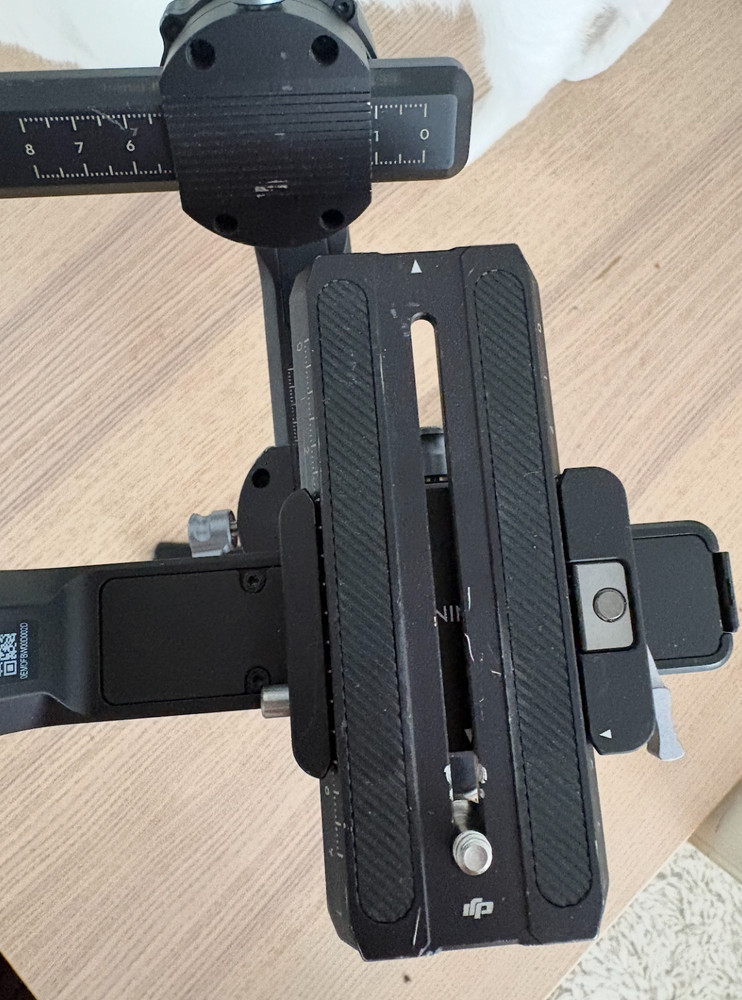 DJI Ronin S Gimbal Handheld Stabilizer