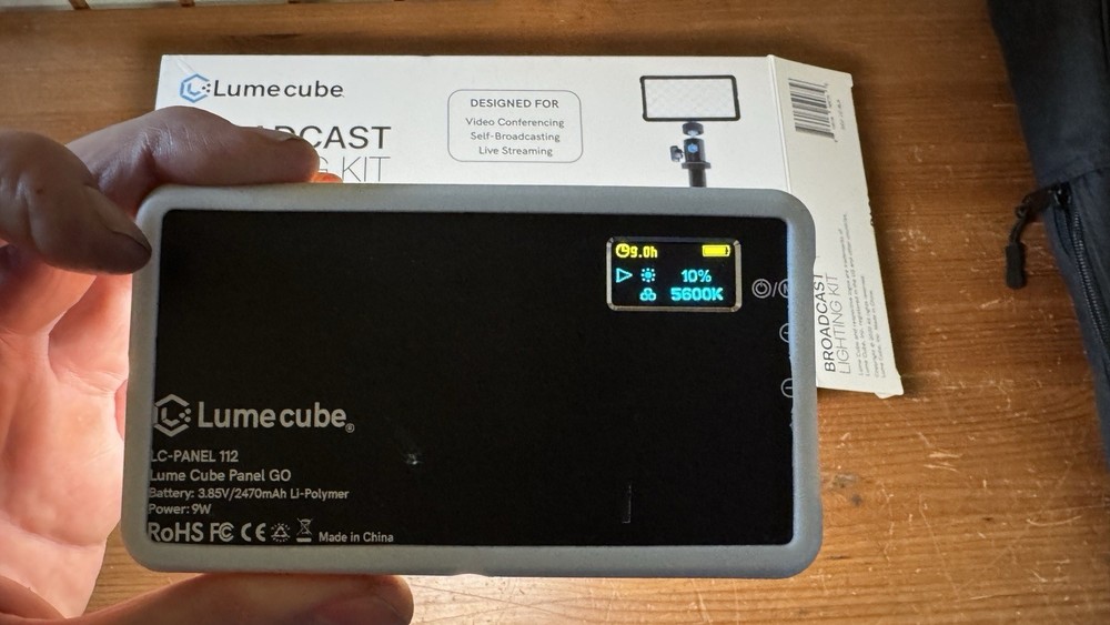 LED Mini Panel / Lume Cube LC-BLK Broadcast Desktop Lighting Kit.