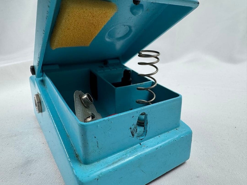 BOSS chorus effector CE-2 silver screw