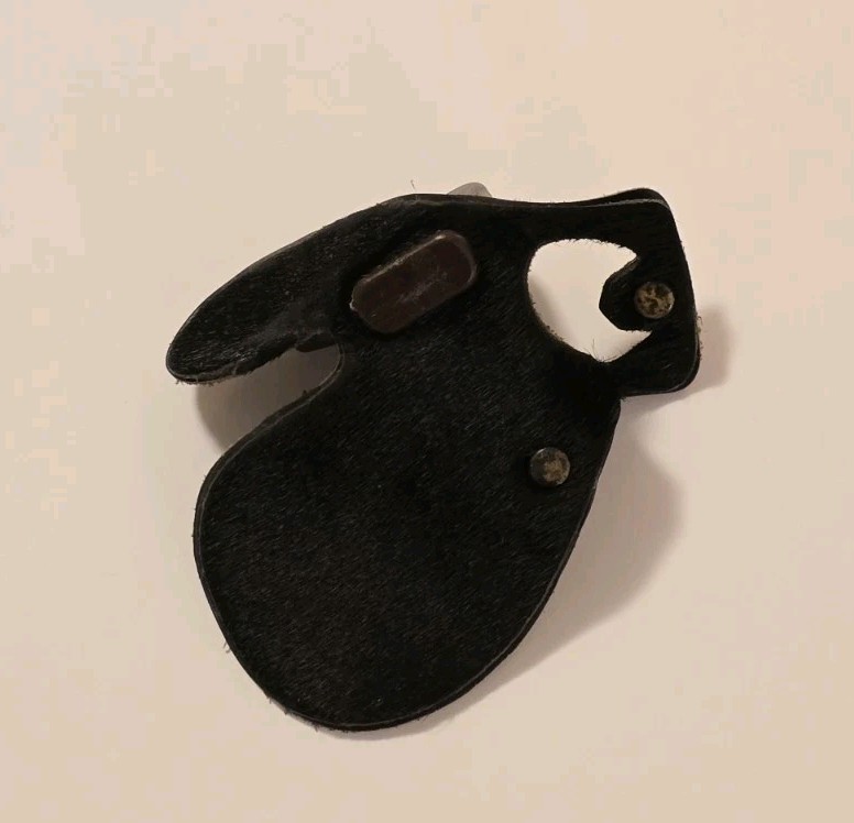 Vintage Archery Finger Tab for shooting bow
