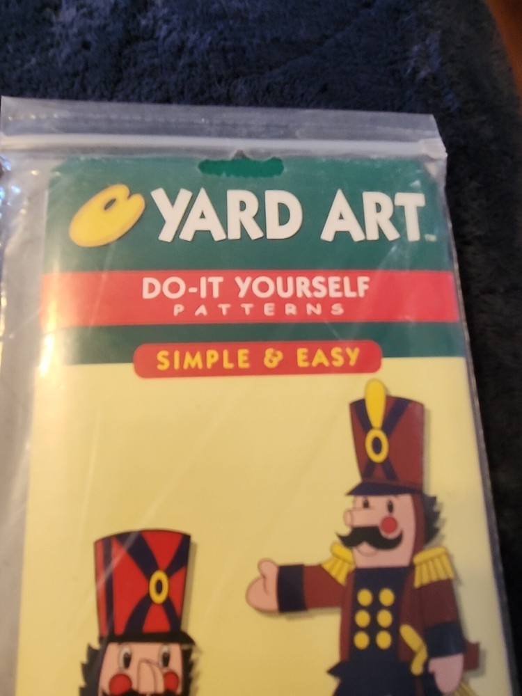 1998 DIY Do It Yourself Yard Art Christmas Decorations Nutcrackers Pattern NEW