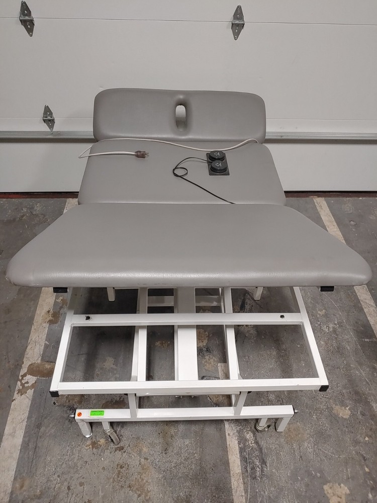 Medi-Plinth model 11713 bariatric table