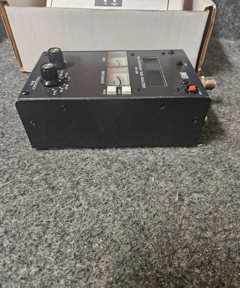 MFJ-269 RF Analyzer Ham Antenna Analyzer with manual and box
