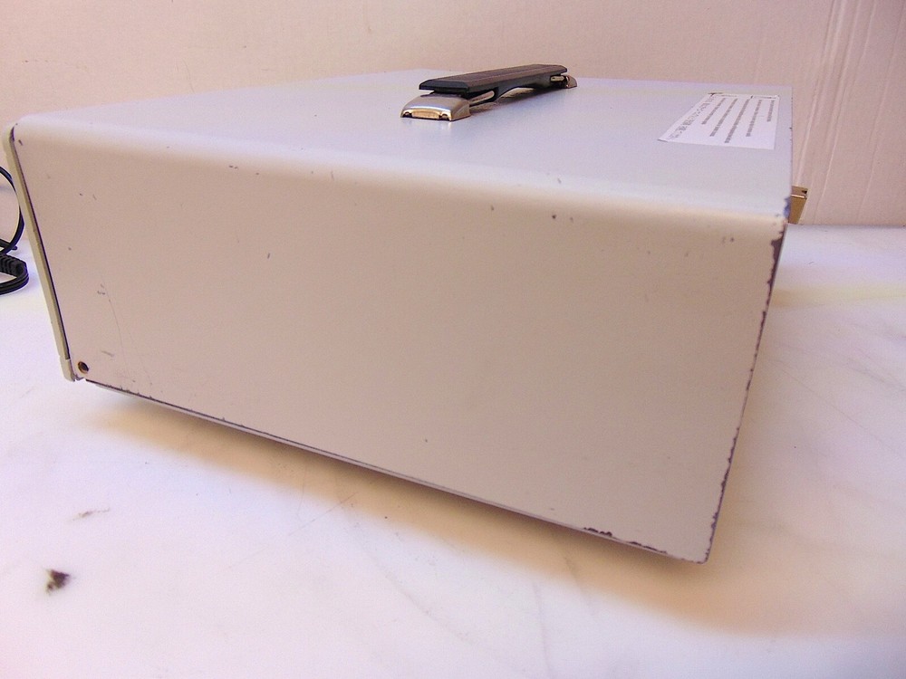 Luxtec Fiberoptic Light Source Model 9300XSP S5746