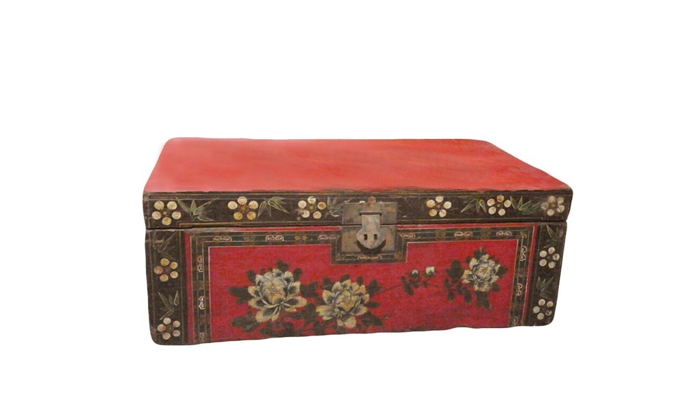 Vintage Chinese Trunk