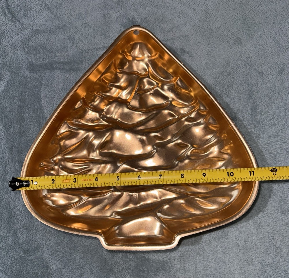 11" Copper Christmas Tree Cake Pan