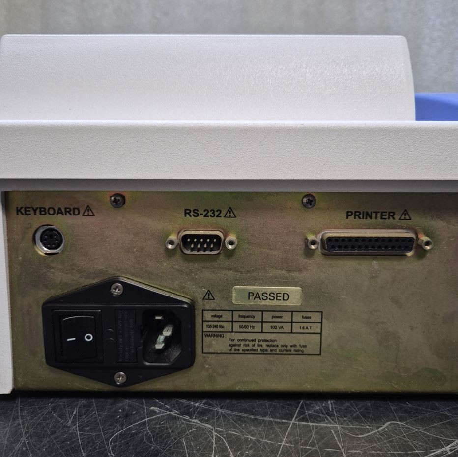 Microlab 300 Semi Automatic Biochemistry Analyzer