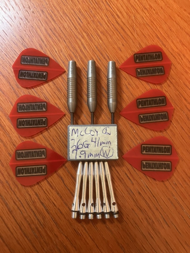 McCOY  DARTS - 26 GRAMS - MINT