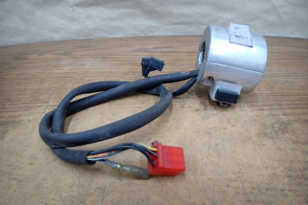 2002 HONDA SHADOW VT750CLD RIGHT HAND KILL SWITCH CONTROL SEE DESCRIPTION
