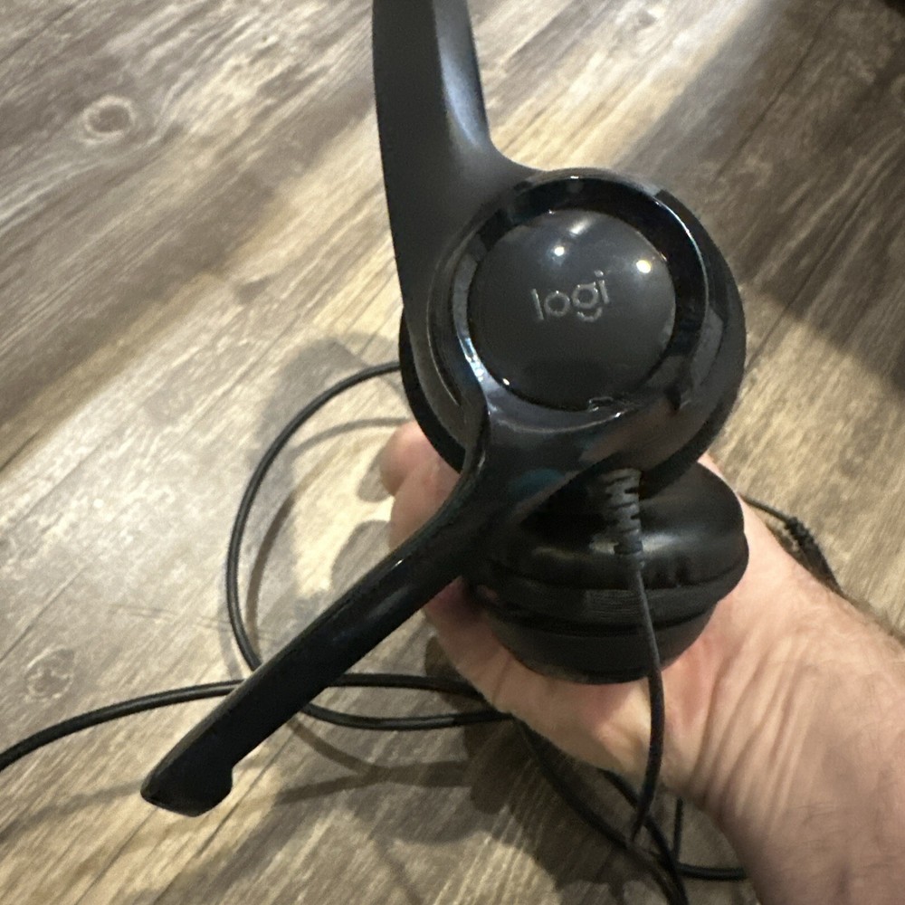Logitech Logi Headphone Headset Wired Black USB Padded Ears Volume Control