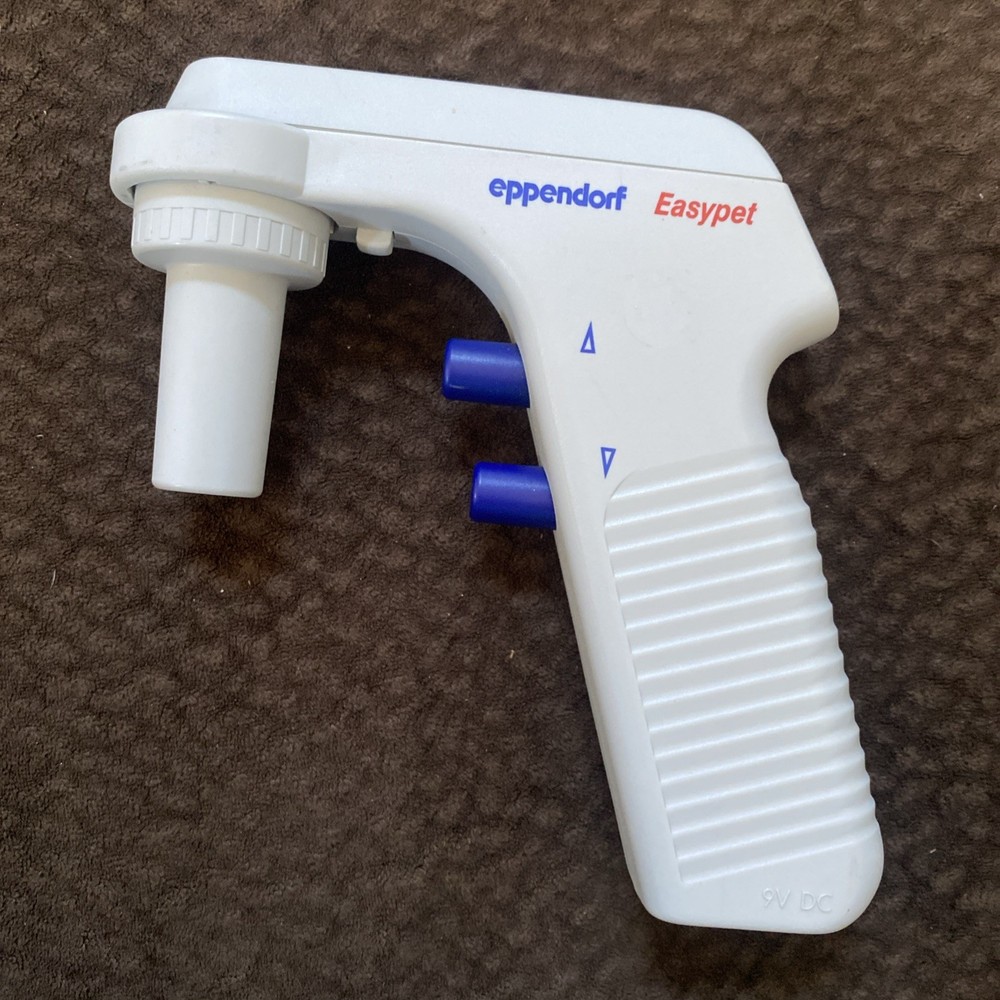 Eppendorf Easypet Electronic Pipette Controller with Charger Tested Working