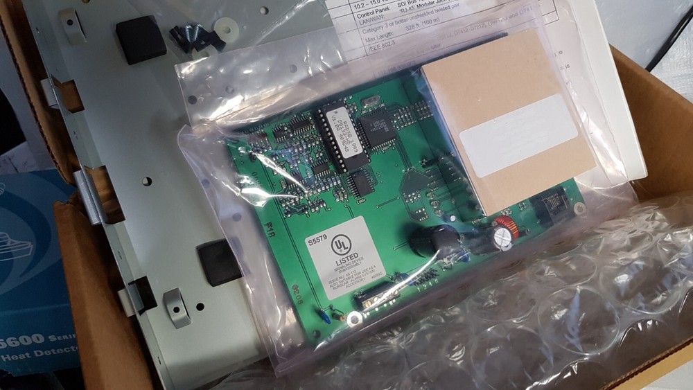 BOSCH RADIONICS D9133TTL-E Network Interface Module (DATE: 0201) " NEW "