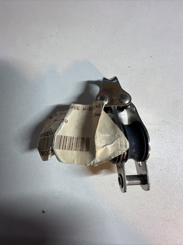 Harken 22mm Double Micro Block w/Becket 227