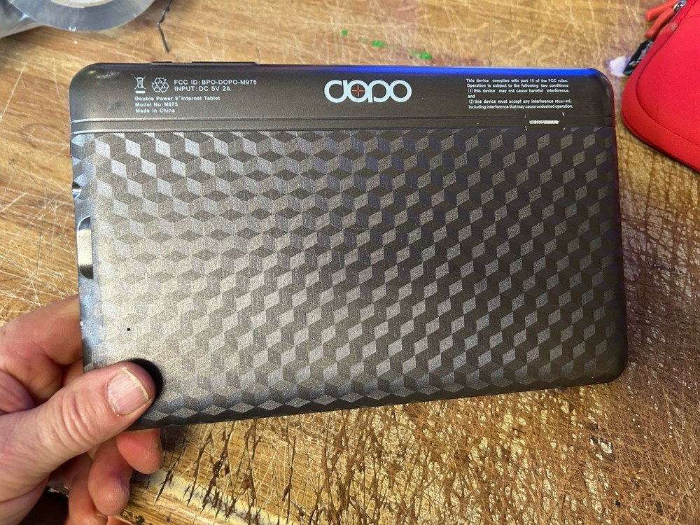 DOPO M975 9" Multi-Touch Screen Table Tablet Powers Up