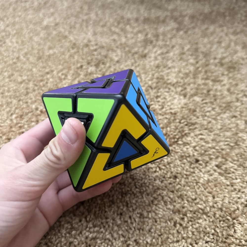 Rubik’s Cube Triangle