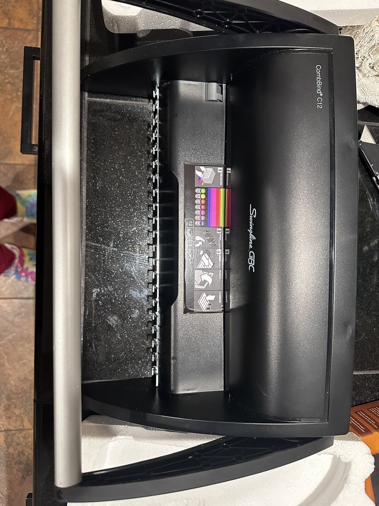 Swingline GBC CombBind C12 Binding System - Punches & Binds Up To 225 Sheets New