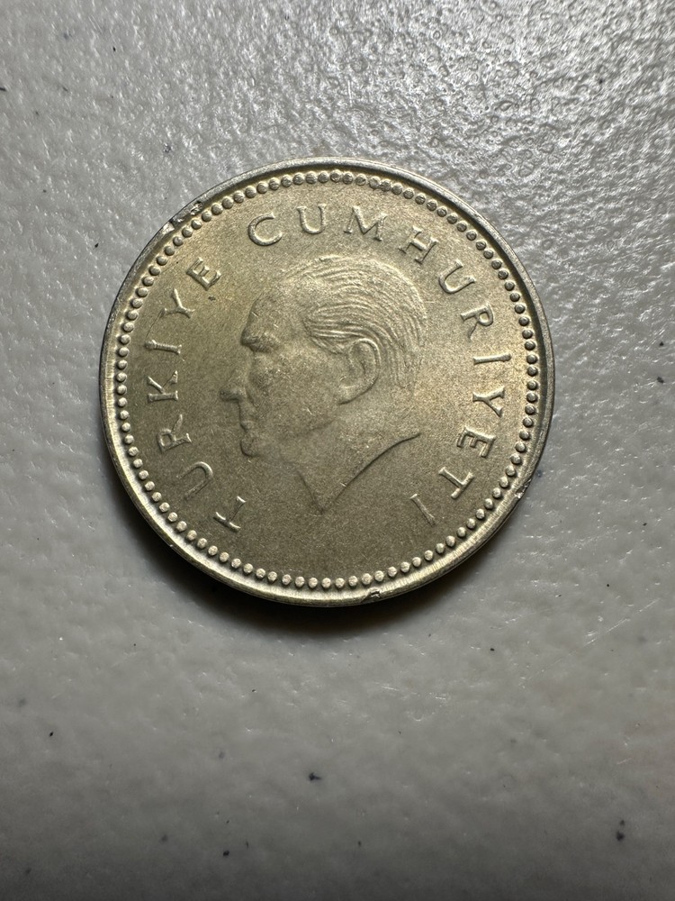 1992 Turkey 5000 Lira coin