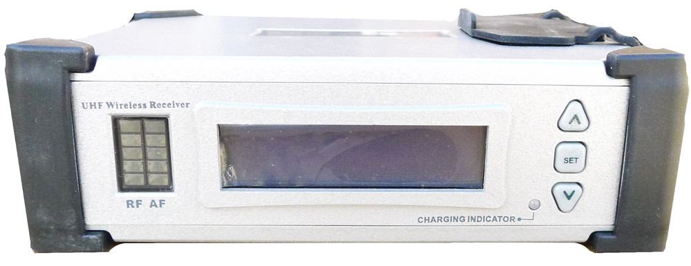 Panasonics Arbitrator Wireless UHF Transmitter + Receiver Microphone System