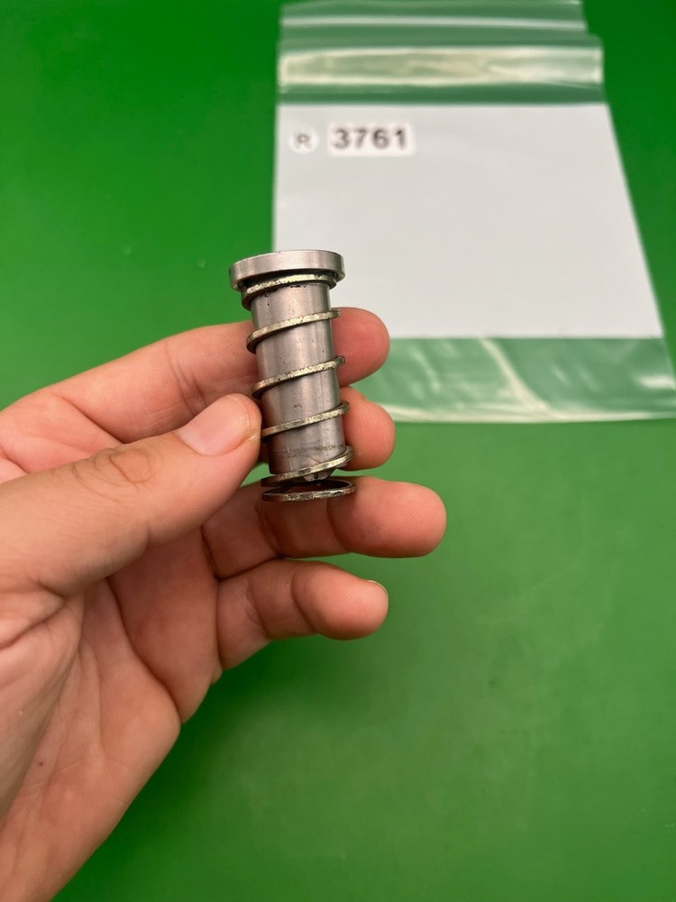 Automag Bolt