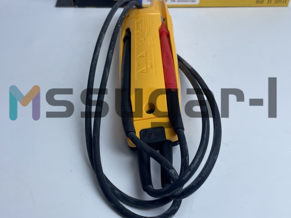 Fluke T5-600 Clamp Meter Continuity Current Electrical Tester #Z