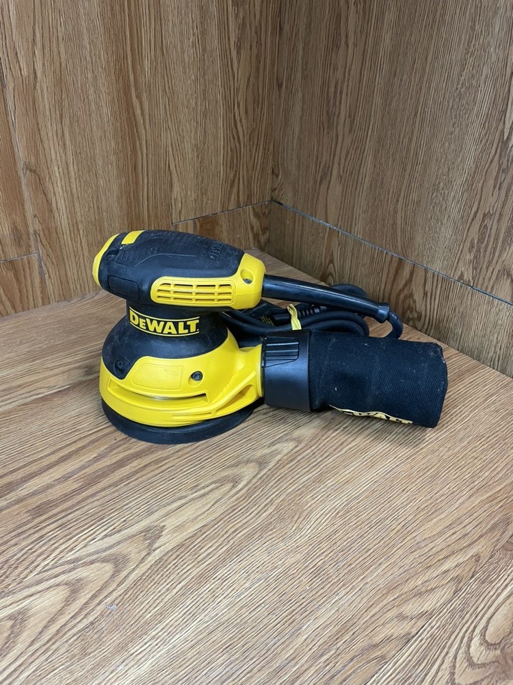 DEWALT DWE6421 (PSJ010295)