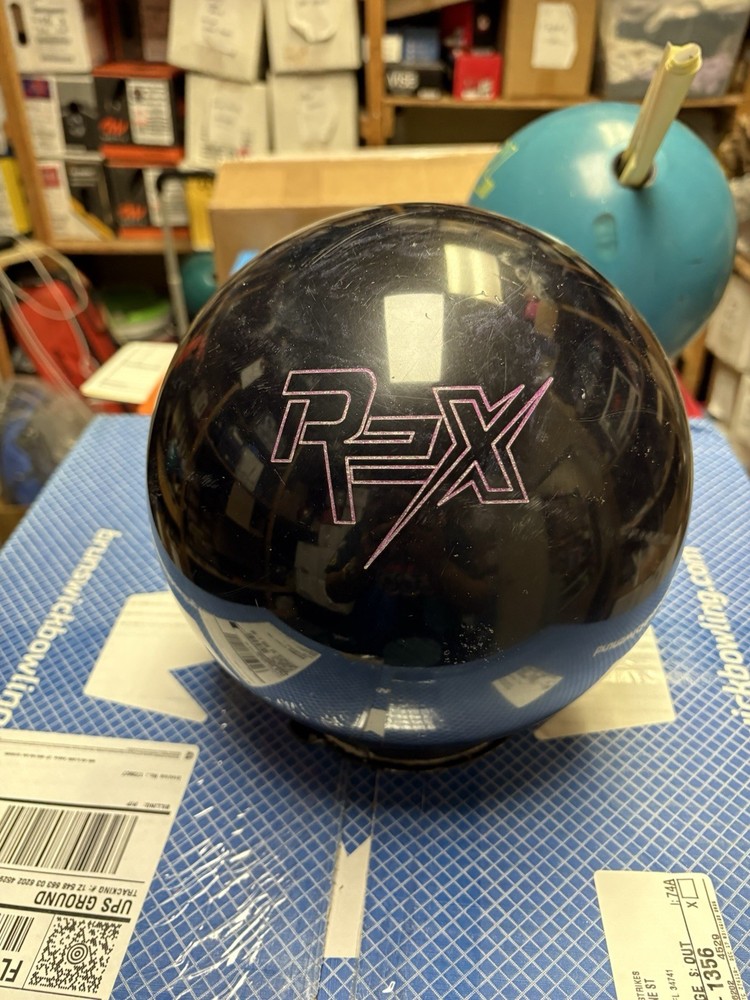 Use Storm Road Bowling Ball 15 Pounds