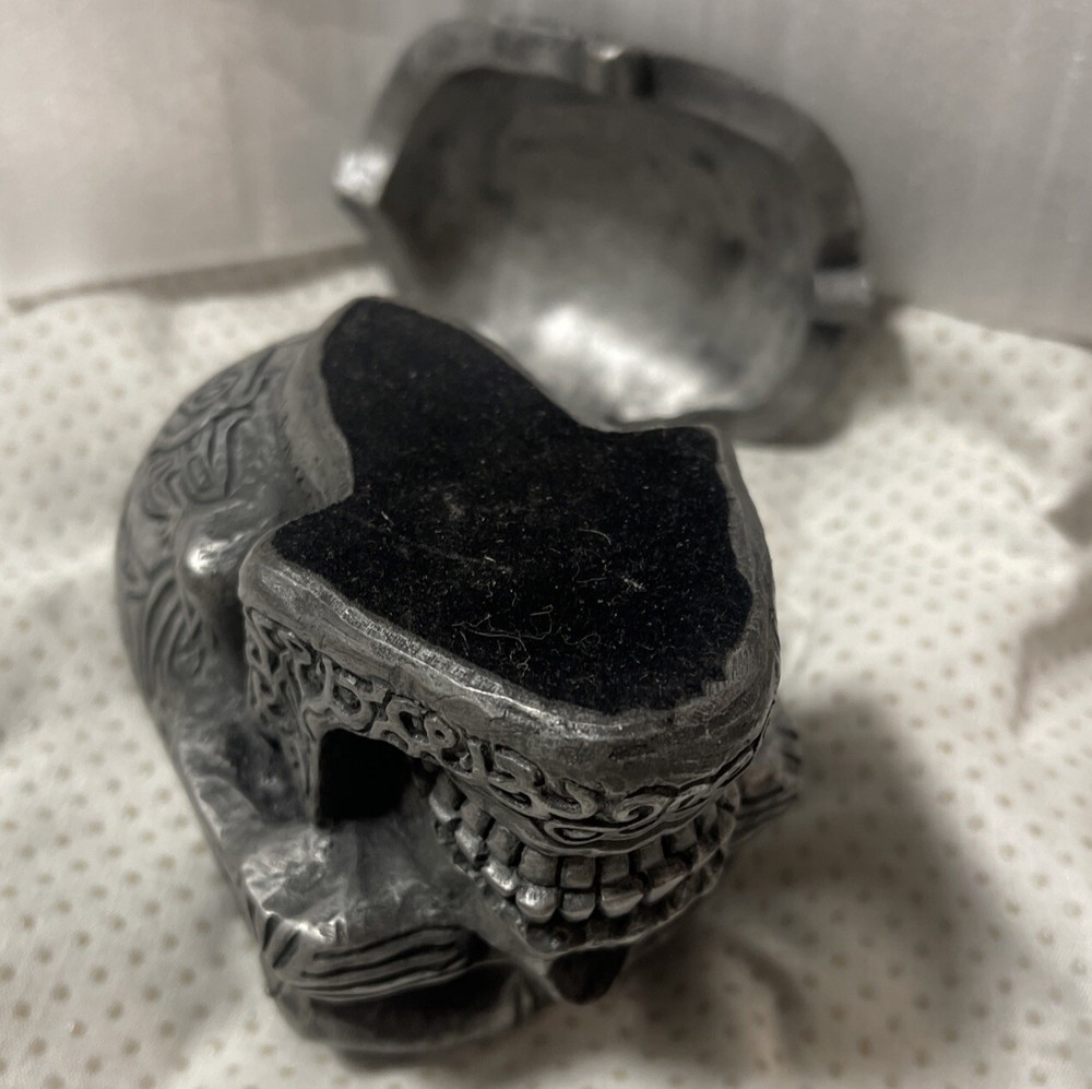 WUI Skull Ashtray Vintage