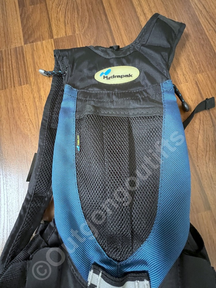 HydraPak Backpack HydraSak Hydration Pack Blue Black Hiking Outdoors Climbing