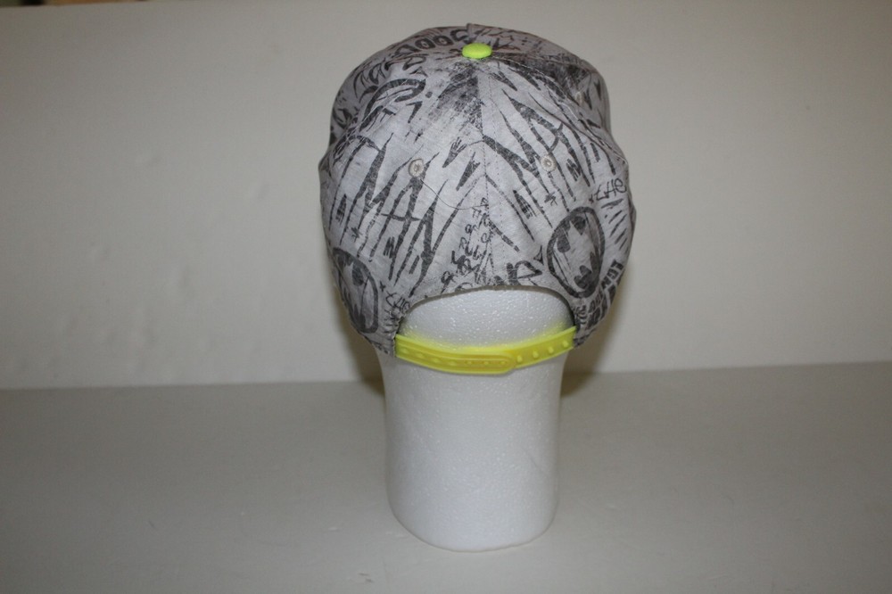 Batman DC Comics Gray Black Yellow Logo Embroidered Panel Snapback Hat Cap.