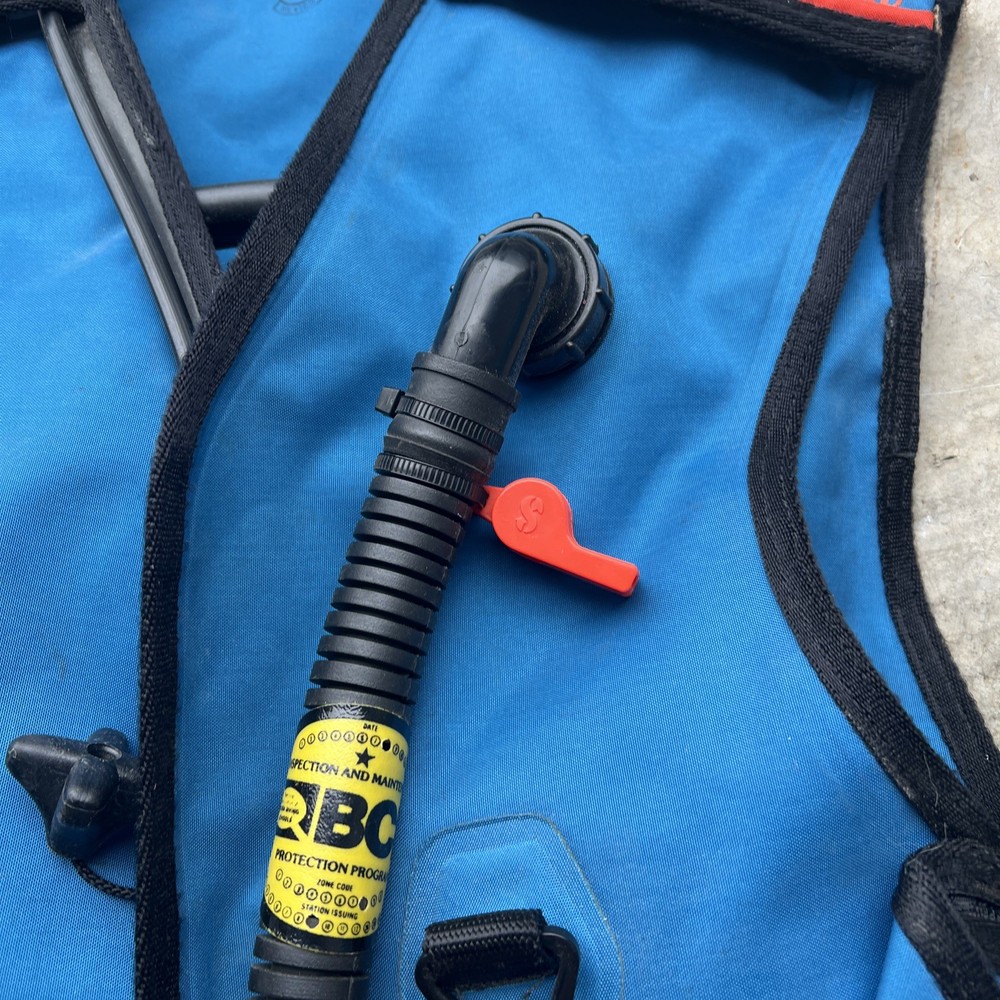 Scubapro Classic Buoyancy Compensator Device (BCD), Untested L