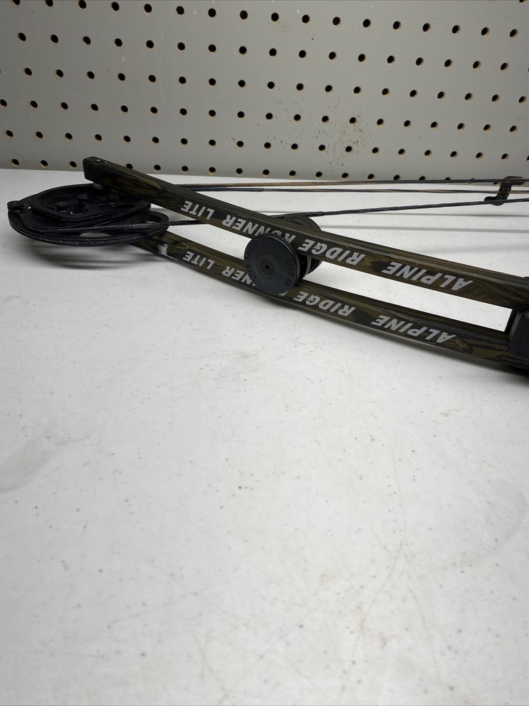 Alpine Ridge Runner Right Hand Compound Bow b-x