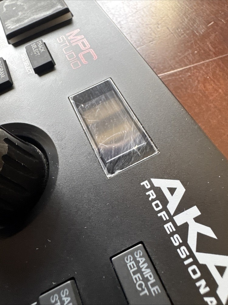 Akai Professional MPC Studio Black Midi Controller Drum Pad with USB Cable