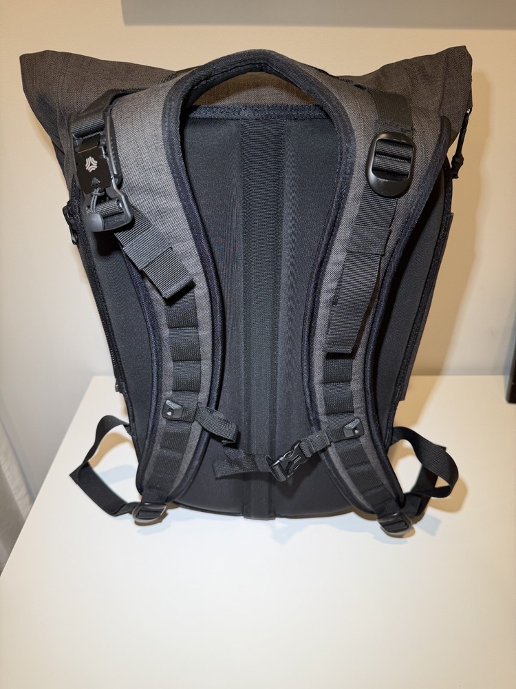 NWOT Authentic Boosted Board Backpack Daypack - Skateboard Carry Bag