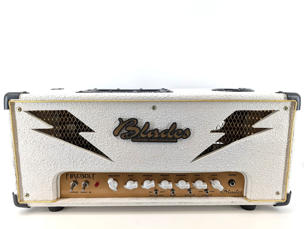Blades Custom Amplifier for Guitars - White