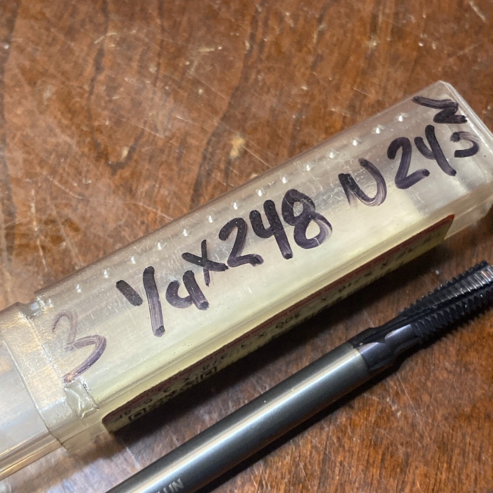 Solid Carbide Thread Mill 3-1/4x248 N 24” UN (D6)