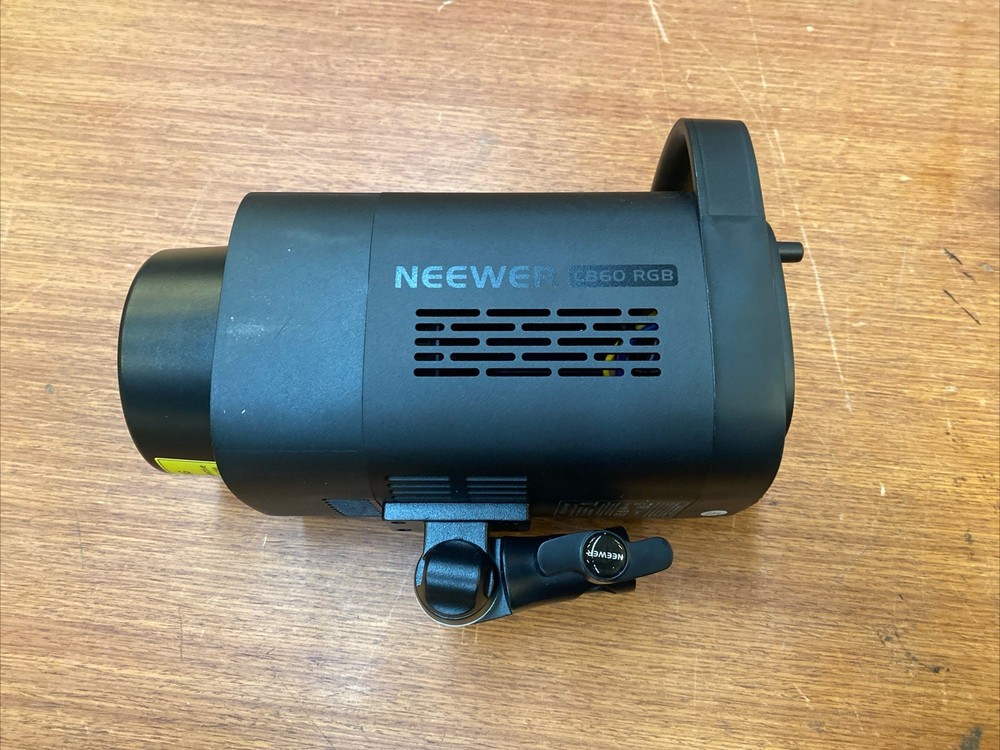 NEEWER CB60 RGB Video Light