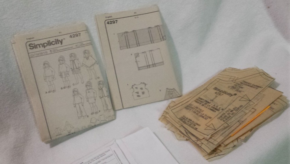 Simplicity Sewing Craft Pattern 4297 CUT 18" Doll Clothes Wardrobe 2006