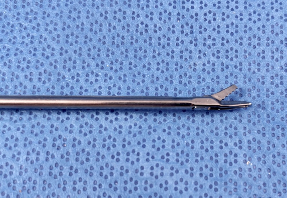 Concept C6809 linear punch scissors