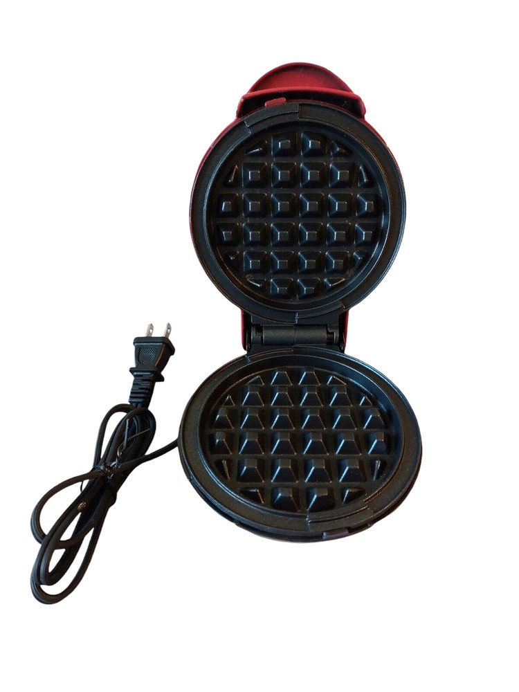 Hamilton Beach Breakfast Sandwich Maker & Dash Mini Waffle Maker Combo