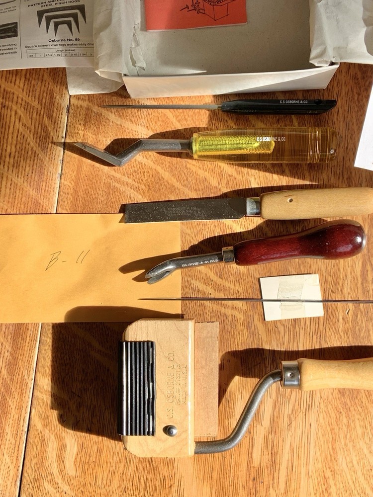 Osborne Intermediate Upholstery Kit No. B-11 ~~~~ Never Used * Missing Hammer