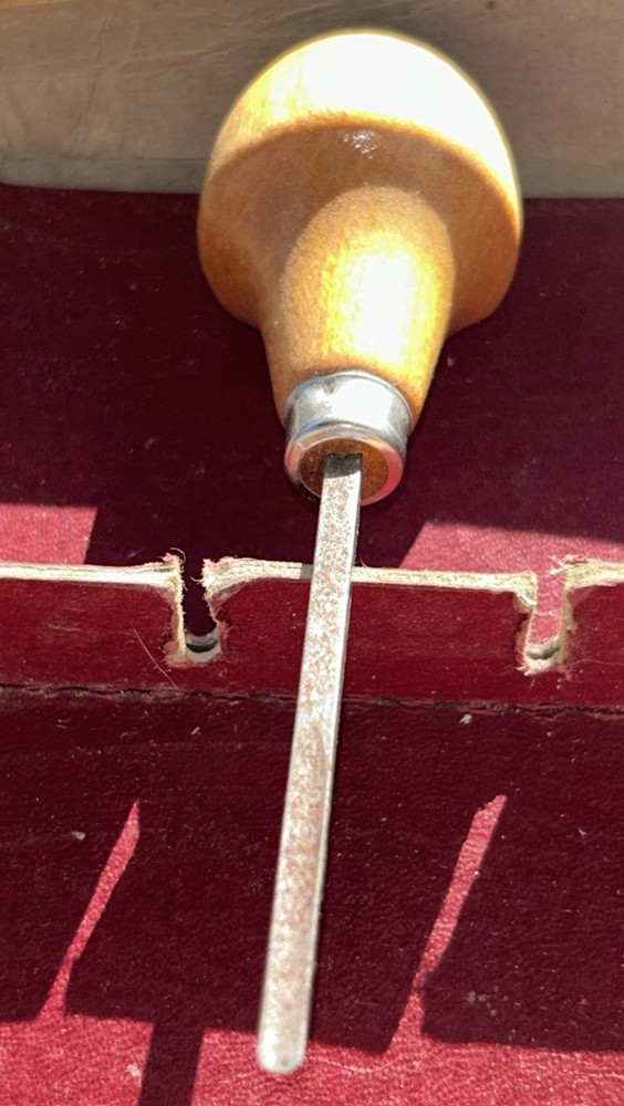 4 Piece Wood Carving Tools Gouges, Chisel, Parting Tool By Walnut Hollow USA