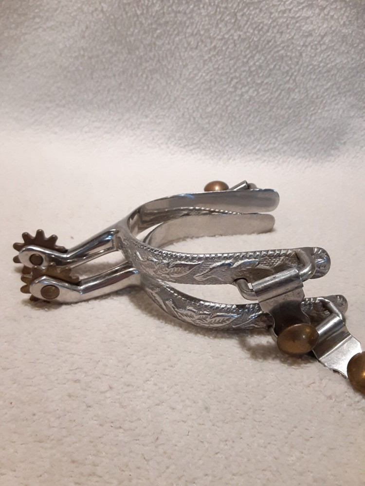 WESTERN SPURS SILVER TONE FANCY LEAF DESIGN