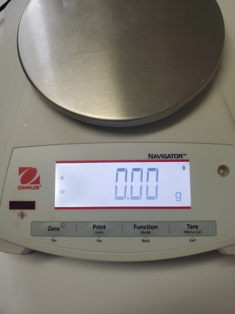 Ohaus Navigator Scale Model NV422 with USB interface TESTED working great.