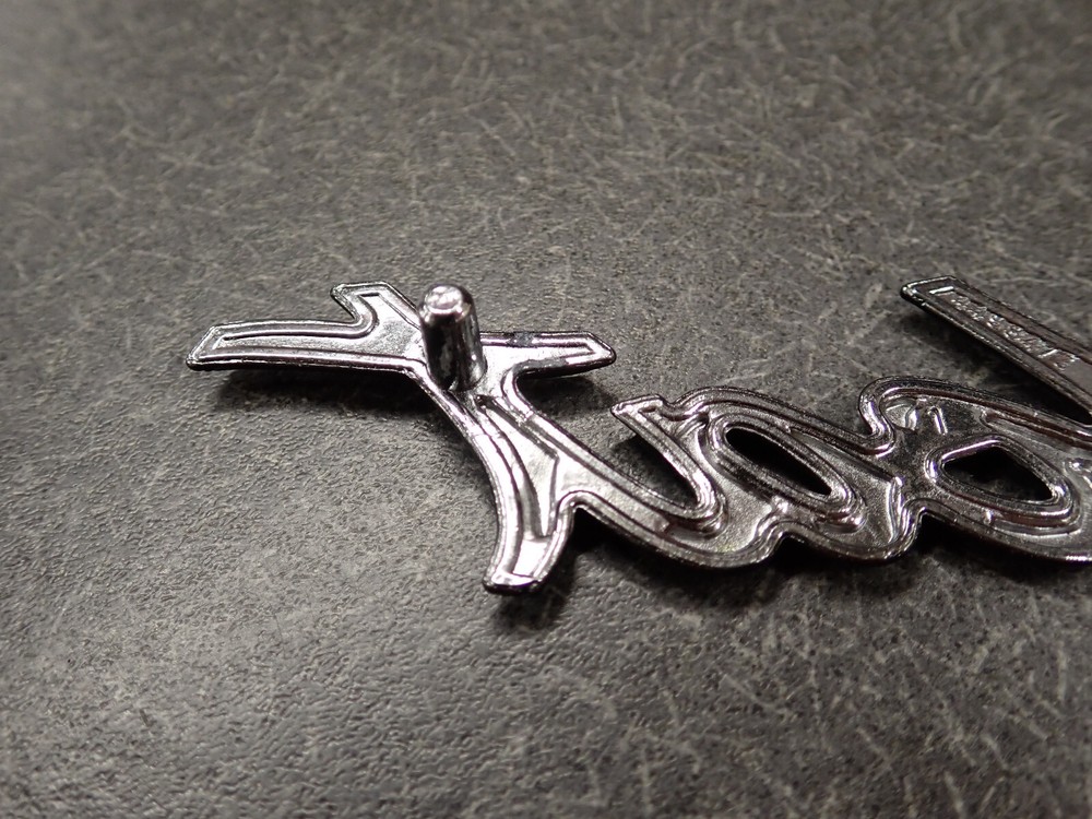 1965 Buick Wildcat Rear Quarter / Trunk Script Emblems 65 "Wildcat" Monogram (3)