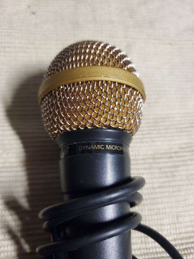 Philips Karaoke Dynamic Microphone IMP .600 PEAC0395-03