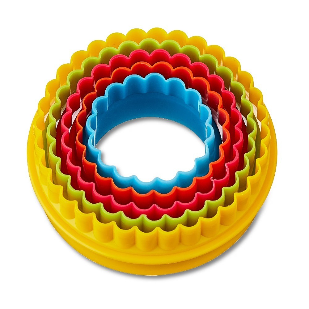 5 Piece Round Double-Sided Plastic Cookie Cutter Set for Baking